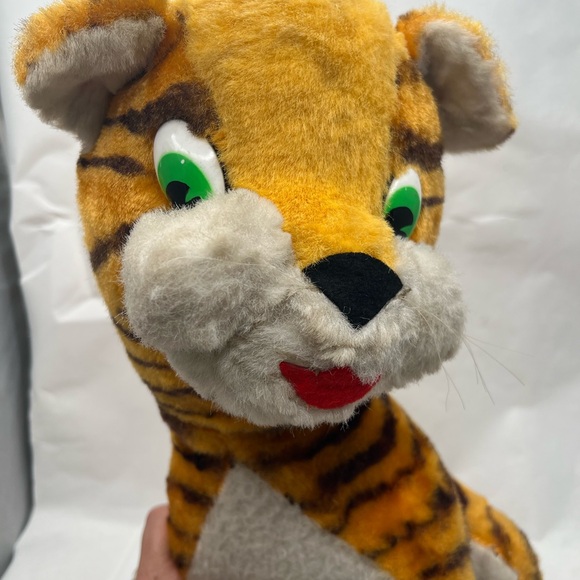 Carnival Tiger Plush Stuffed Animal Vintage Green Plastic Eyes 15” Tall 8” Wide - Picture 4 of 6